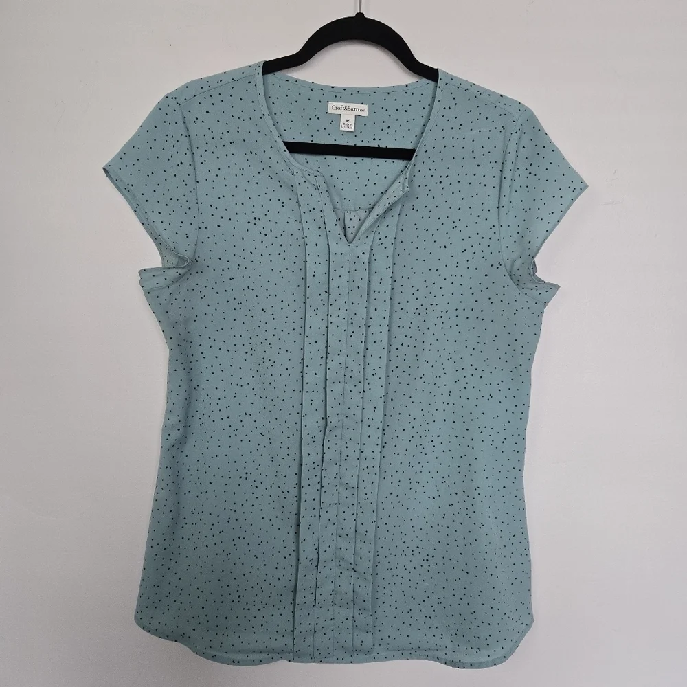 Croft & Barrow Women's Medium Blue Polka-Dotted Blouse